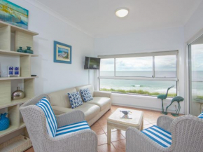 Avalon 1 - overlooking beautiful Convent Beach, Yamba